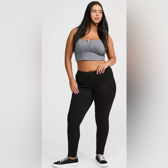 Torrid Luxe Skinny Sateen Stretch Jeans - Picture 1 of 10